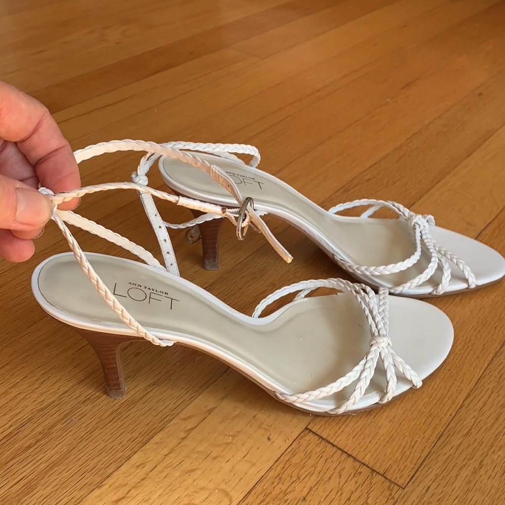 Vintage Anne Taylor Loft Sandals 100% leather 8M  white l
